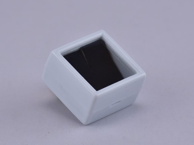 1" x 1" Nose Ring Display Box - Dark Blue Lining